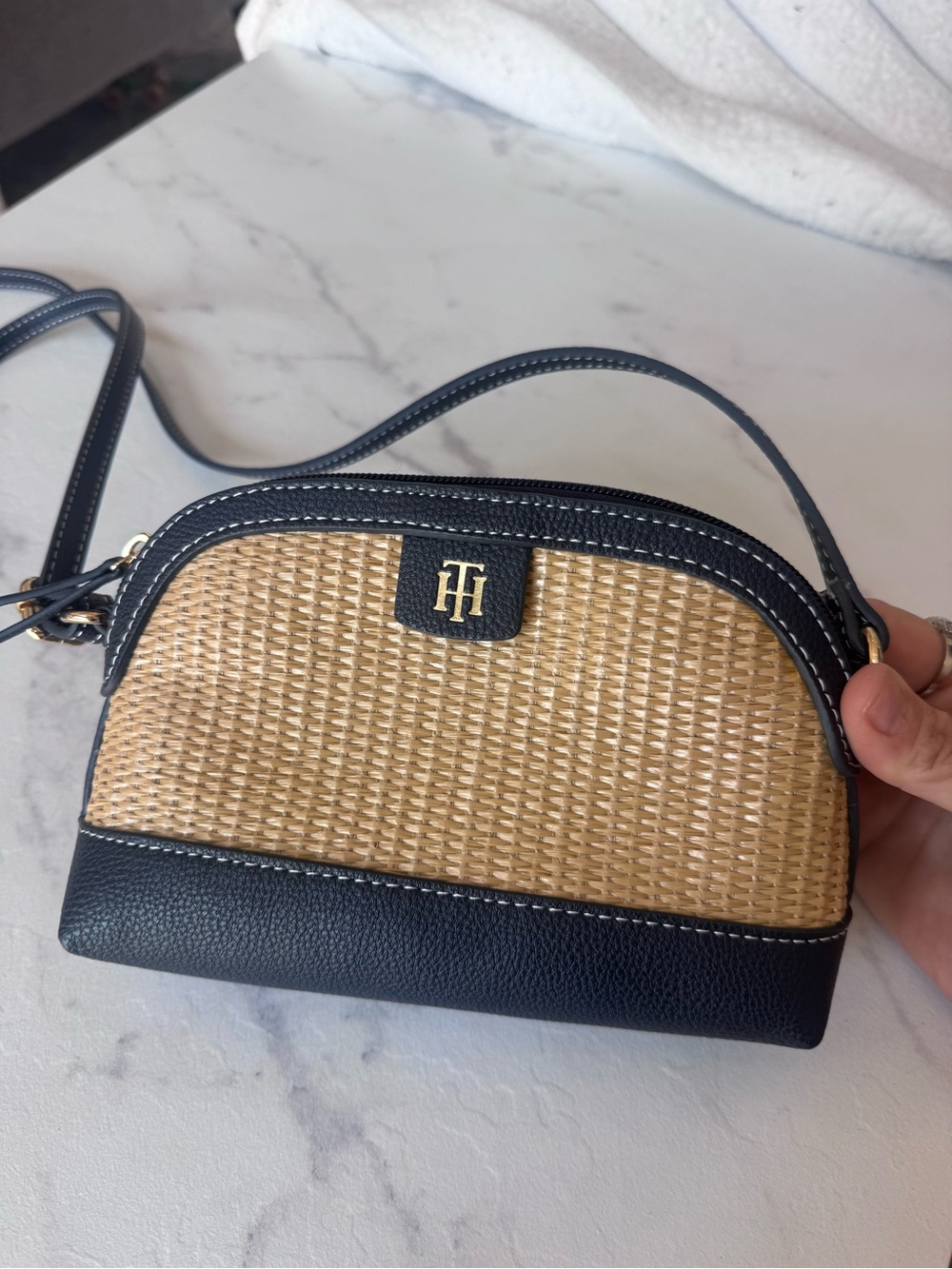 Tommy Hilfiger Ashley II Straw Dome Crossbody Bag $98 new